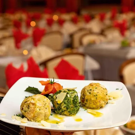 Отель San Giusto Фалькаде