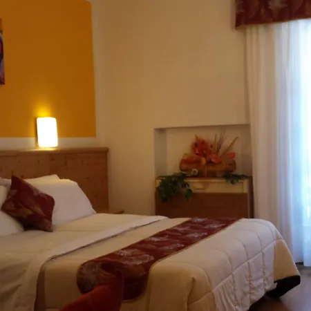 Отель San Giusto 3*
